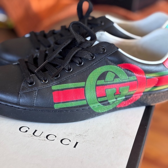 Gucci gym shoes - Picture 5 of 5
